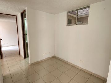 SE VENDE APARTAMENTO AMPLIO MADRID LA FINCA 7