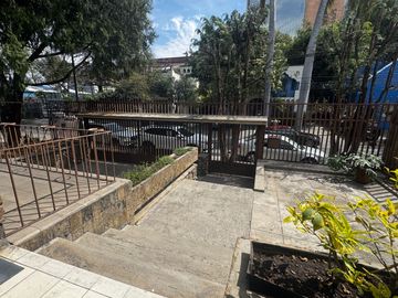 Venta Casa a 2 cuadras Glorieta Minerva Ideal Negocio, Oficina, Casa Habitación