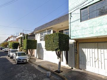 VENTA DE GRANDE CASA EN CALLE GAVIOTA, COL. AURORA, NEZAHUALCOYOTL, CDMX