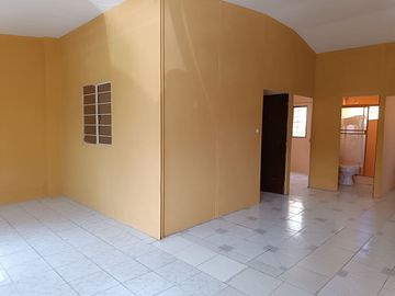 Vendo casa de 1 planta, 2 dormitorios en la Ciudadela Mariana de Jesús, Vía Durán-Yaguachi