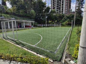 Hermosa casa en venta al norte de Armenia