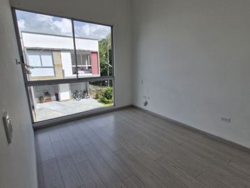 Hermosa casa en venta al norte de Armenia