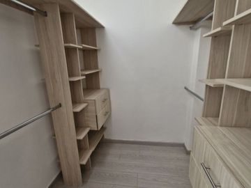 Hermosa casa en venta al norte de Armenia