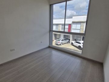 Hermosa casa en venta al norte de Armenia