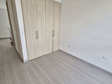 Hermosa casa en venta al norte de Armenia