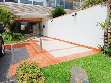 Oportunidad En El Corazón De Miraflores – Ideal Para Inversión O Remodelación