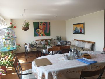 DEPARTAMENTO EN VENTA CON VISTA SECTOR MASTODONTES NORTE QUITO