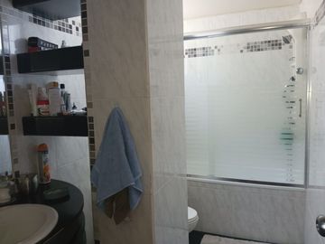DEPARTAMENTO EN VENTA CON VISTA SECTOR MASTODONTES NORTE QUITO