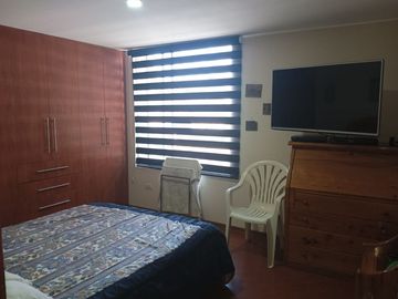 DEPARTAMENTO EN VENTA CON VISTA SECTOR MASTODONTES NORTE QUITO