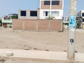 VENTA DE TERRENO 120M2 EN CONDOMINIO VILLA VERDE DE PACHACAMAC