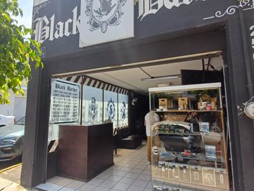 Edificio con locales en VENTA, Col. Chapultepec Oriente