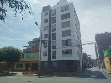 Bienvenido A Tu Nuevo Hogar ....Moderno Flat En El Corazon De Breña !!!!!!!