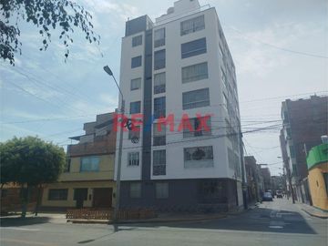 Bienvenido A Tu Nuevo Hogar ....Moderno Flat En El Corazon De Breña !!!!!!!