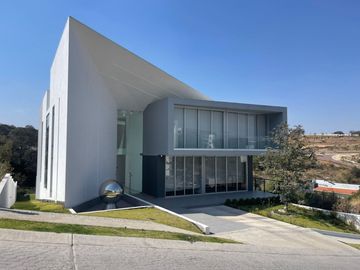 VENTA-HERMOSA CASA EN RANCHO SAN JUAN, ZONA ESMERALDA, ATIZAPAN, EDO.MEX
