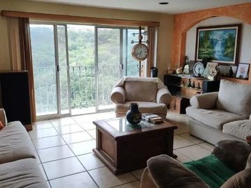 VENDO CASA EN LOMAS TETELA CUERNAVACA MORELOS