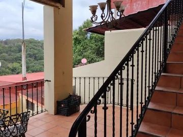 VENDO CASA EN LOMAS TETELA CUERNAVACA MORELOS