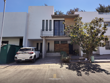 Casa en venta en Valle Imperial (coto Galo), Zapopan