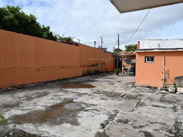 VENDO CASA CON DEPARTAMENTOS EN COL. CENTRO DE VERACRUZ