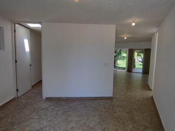 Casa en venta  de 4 recámaras en condominio horizontal en Cuernavaca, Colinas de Santa Fe