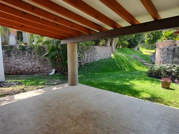 Casa en venta  de 4 recámaras en condominio horizontal en Cuernavaca, Colinas de Santa Fe