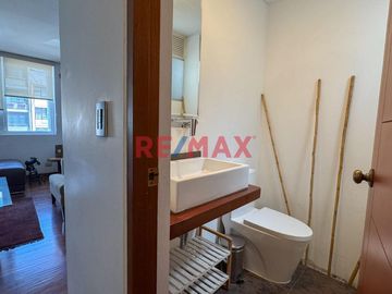 Venta De Departamento Moderno Mas Aires En Distrito Turístico .Miraflores
