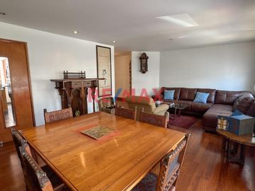 Venta De Departamento Moderno Mas Aires En Distrito Turístico .Miraflores