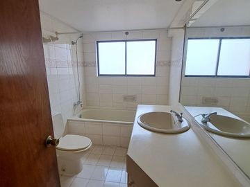 ¡ OPORTUNIDAD!....DEPARTAMENTO 4D,3B  SECTOR PONIENTE  DE VIÑA