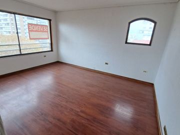 ¡ OPORTUNIDAD!....DEPARTAMENTO 4D,3B  SECTOR PONIENTE  DE VIÑA