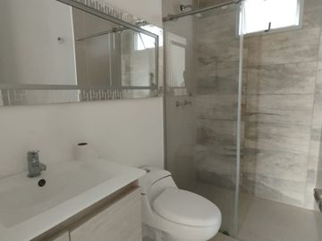 APARTAMENTO EN VENTA PISO 8 MILAN DOSQUEBRADAS