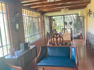Oportunidad excelente propiedad en venta con 10.000m2 de terreno, en Gualaceo sector Cértag
