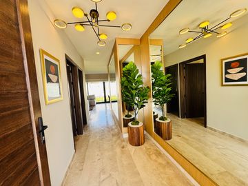 Se Vende Casa en Vela Sur Corregidora Qro, con cuarto de servicio