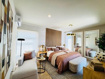 Se Vende Casa en Vela Sur Corregidora Qro, con cuarto de servicio