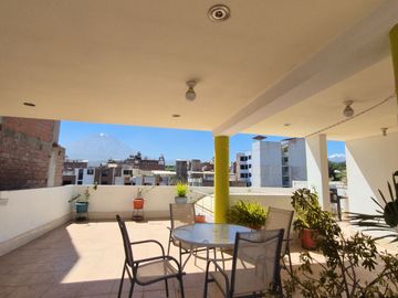 Casa en venta en Urb. Los Jazmines - Paucarpata - Arequipa