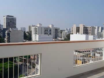 TRIPLEX FRENTE A PARQUE
