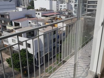 TRIPLEX FRENTE A PARQUE