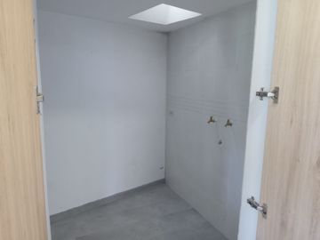 Vendo Casa Por estrenar, sector El Colibri.