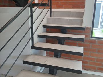 Vendo Casa Por estrenar, sector El Colibri.