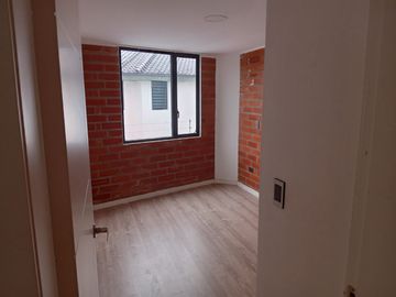 Vendo Casa Por estrenar, sector El Colibri.