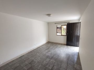 VENTA DE CASA PINARES CARTAGO