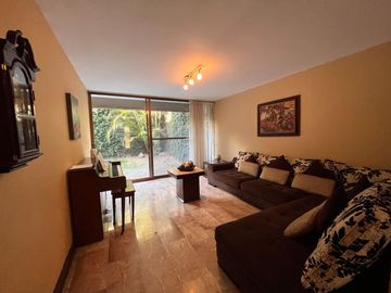 Casa en venta en el Fraccionamiento Altamira, Zapopan, Jalisco