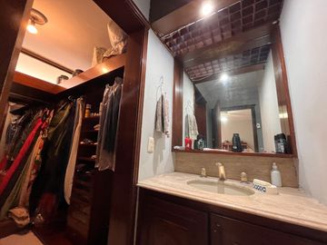 Casa en venta en el Fraccionamiento Altamira, Zapopan, Jalisco