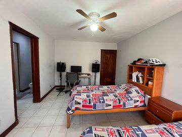 Casa en venta en el Fraccionamiento Altamira, Zapopan, Jalisco