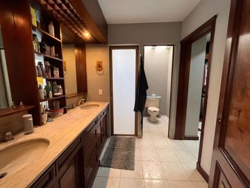 Casa en venta en el Fraccionamiento Altamira, Zapopan, Jalisco