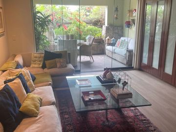 DUPLEX ESTILO CASA EN EXCELENTE ZONA CON VISTA MAR