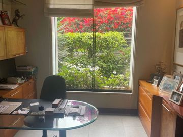DUPLEX ESTILO CASA EN EXCELENTE ZONA CON VISTA MAR