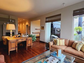 DUPLEX ESTILO CASA EN EXCELENTE ZONA CON VISTA MAR