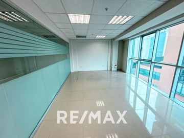 Venta de Edificio Corporativo 5,397m2 en el Corazón Comercial de Miraflores