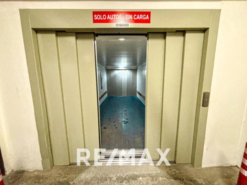 Venta de Edificio Corporativo 5,397m2 en el Corazón Comercial de Miraflores