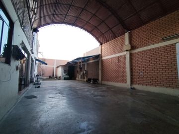 Amplia Casa de 308 m² en Urbanización Pacocha – Cerca al Colegio Xammar