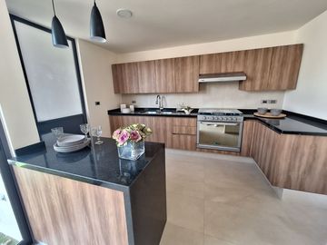 CASA EN VENTA EN ZIRE ZAKIA EL MARQUES